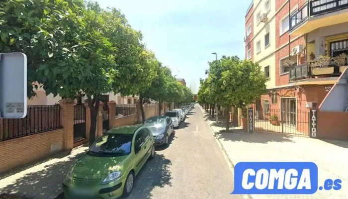 Car & Key - Sevilla