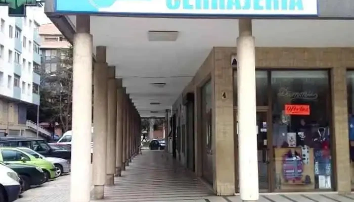 Cerrajeria Daniel Llaves Coche Y Seguridad Viviendas -  Vídeos - Pamplona