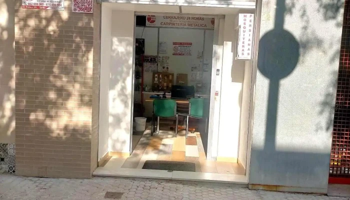 Cerrajeria Mario Nuñez Ii -  Exterior - Sevilla