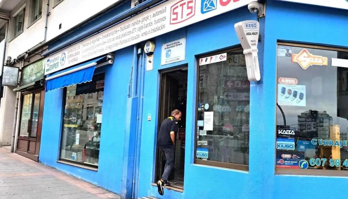 Cerrajeria Semper Llaves Y Mandos Coruña -  Exterior - A Coruña