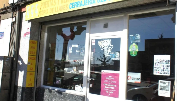 Cerrajero Germán Girón Galán -  Exterior - León