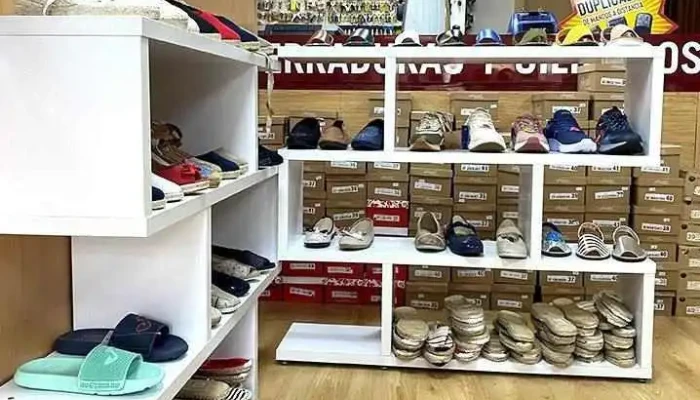 Don Tacón -  Zapatería Y Cerrajería Del Propietario - A Pobra Do Caramiñal