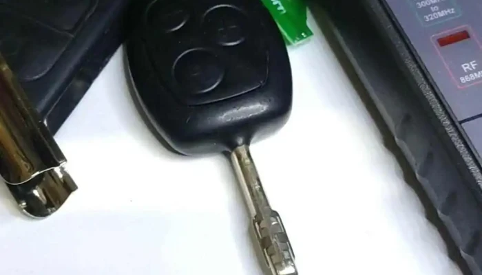 Duplicado De Llaves De Seguridad Y Electrónica De Coches Y Reparación De Bombines De Coches Matriculas Vídeos - Móstoles