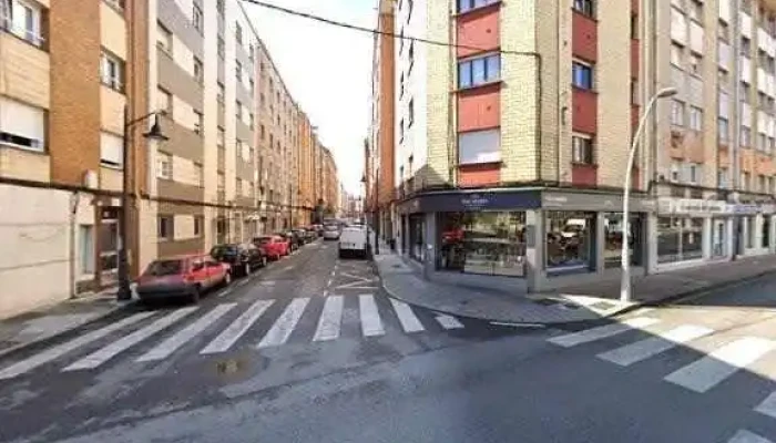 El Arbeyal -  Reparación De Calzado Llaves Mandos De Garaje Afilados Numero - Gijón