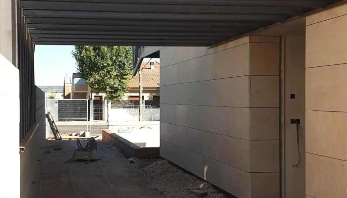 Estructuras Y Cerrajería Cerrates S L -  Del Propietario - Loeches