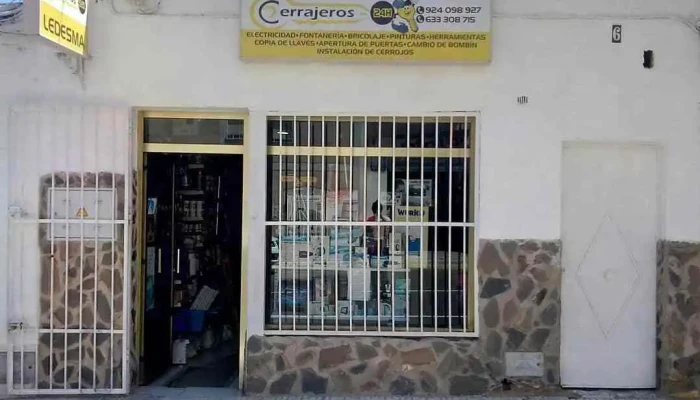 Ferreteria Y Cerrajeria Hnos Ledesma Cb Exterior - Badajoz