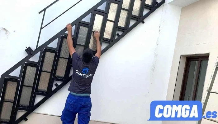 Gomper Cerrajería Hierro Y Derivado Del Propietario - El Campillo