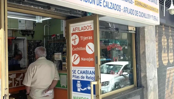 Llaves Zaragoza -  Exterior - Sevilla