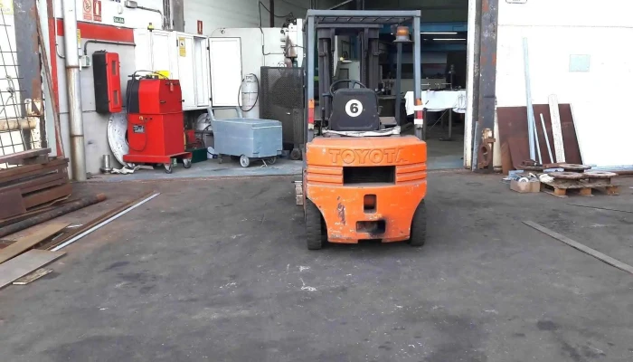 Mecan Taller De Torno Cnc Corte Por Agua Soldadura Cerrajería Direccion - Arafo