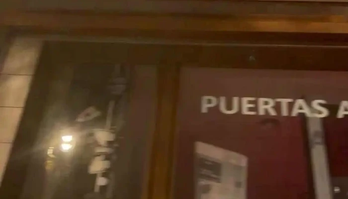 Puertasdeacero -  Vídeos - Riba-roja de Túria