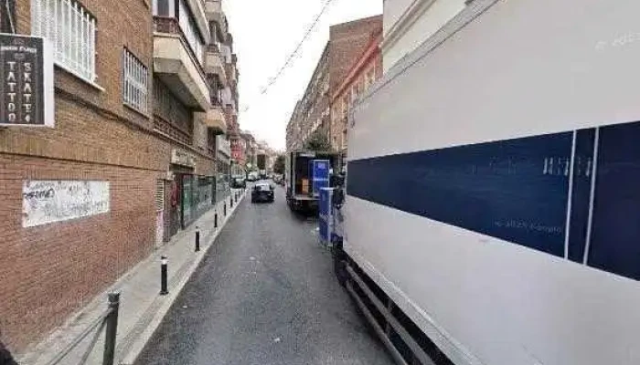 Reparación De Calzado Y Cerrajería Mercado Tetuán Servimaxi Express -  Videos - Madrid