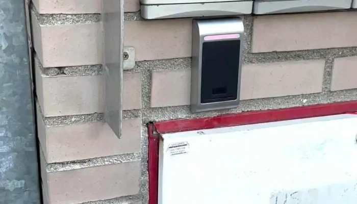 Solyseg Puertas Acorazadas Cabma Corner Móstoles Vídeos - Móstoles